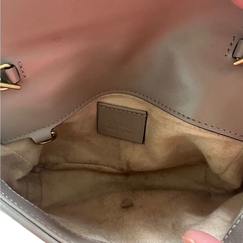 Gucci Marmont double G mini Beige Leather Crossbody Bag with Gold Chain - Picture 9 of 11